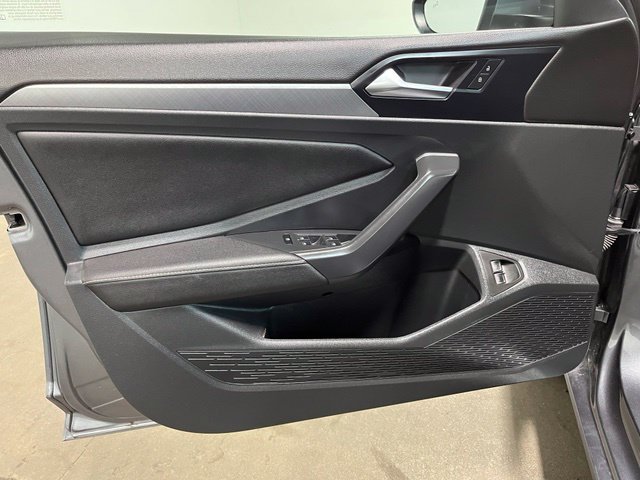 Used 2024 Volkswagen Jetta SE FWD image 20