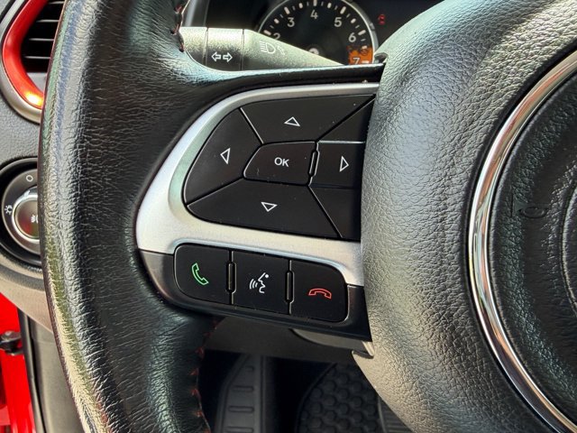 Used 2017 Jeep Renegade Trailhawk w/ Cold Weather Group II AWD/4WD image 31