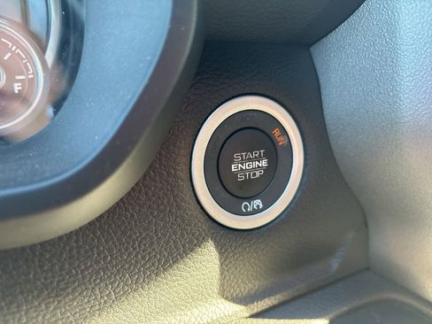 Used 2021 RAM 1500 Big Horn AWD/4WD image 21