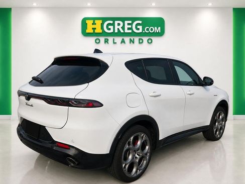 Used 2024 Alfa Romeo Tonale Veloce AWD/4WD image 6