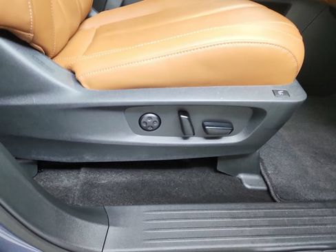 Used 2025 INFINITI QX60 Sensory w/ Vision Package AWD/4WD image 40