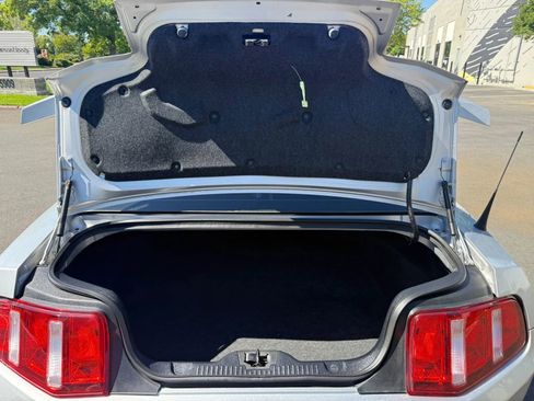 Used 2012 Ford Mustang Coupe image 12