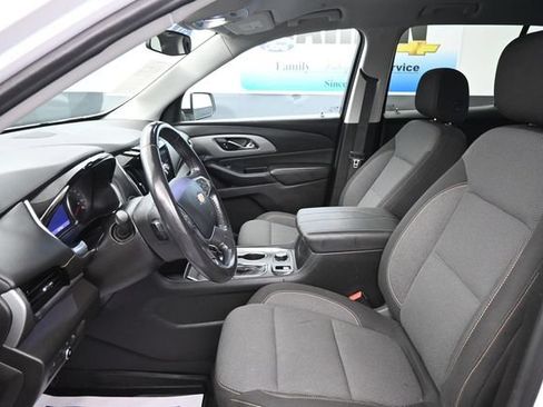 Used 2021 Chevrolet Traverse LT FWD image 14