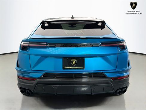 Used 2024 Lamborghini Urus Performante AWD/4WD image 25
