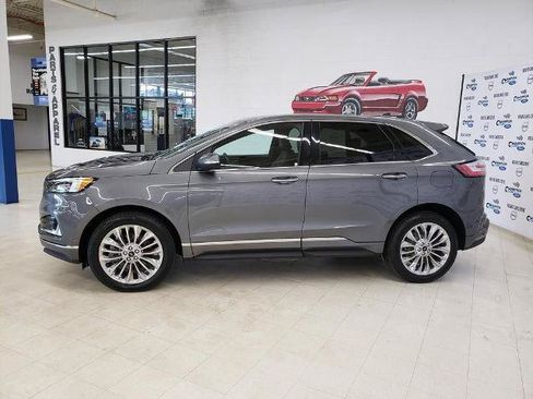 Certified 2022 Ford Edge Titanium w/ Equipment Group 301A AWD/4WD image 4