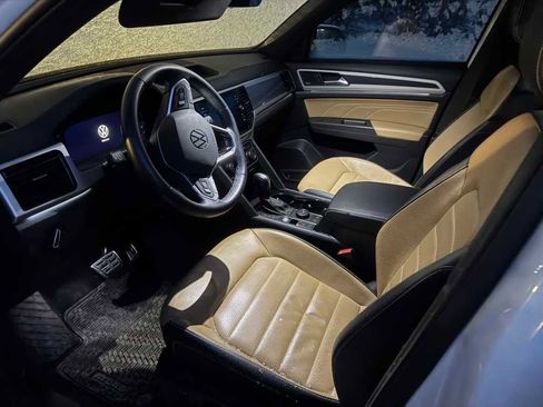 Used 2023 Volkswagen Atlas Cross Sport SEL Premium R-Line image 5