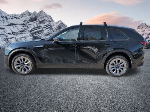 New 2026 MAZDA CX-90 Plug-In Hybrid w/ Preferred image 32