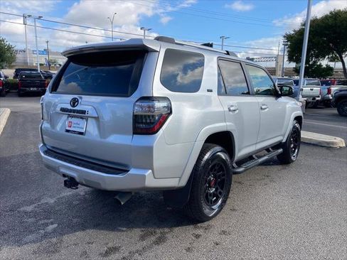 Certified 2022 Toyota 4Runner SR5 Premium w/ Moonroof Package RWD image 6