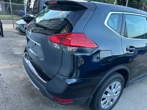 Used 2017 Nissan Rogue FWD image 6