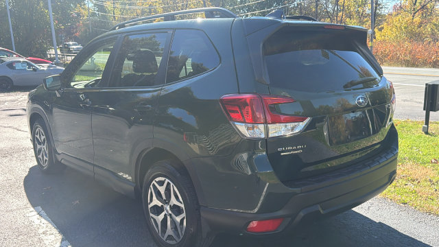 Used 2024 Subaru Forester Premium AWD/4WD image 7
