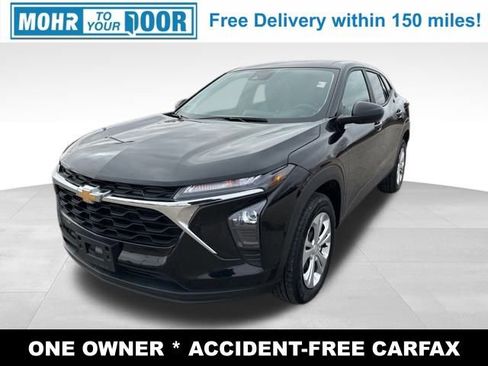 Used 2024 Chevrolet Trax LS image 1