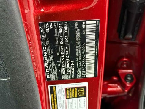 Certified 2025 Mercedes-Benz GLS 450 4MATIC image 36