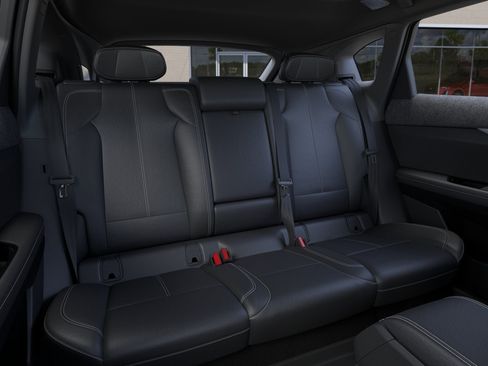 New 2026 Cadillac Optiq Sport 1 w/ LPO, Floor Liner Package AWD/4WD image 17