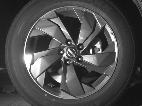 Used 2025 Nissan Rogue SV FWD image 13