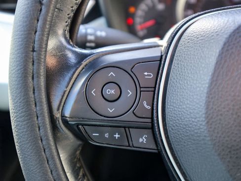 Used 2020 Toyota Corolla SE image 21