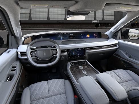 New 2026 Lincoln Navigator L Black Label w/ Black Label Special Edition AWD/4WD image 9