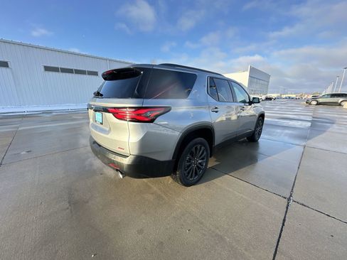 Used 2023 Chevrolet Traverse RS image 8
