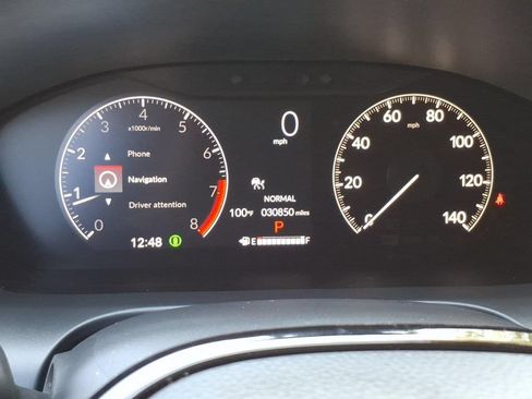 Used 2024 Honda HR-V EX-L image 12