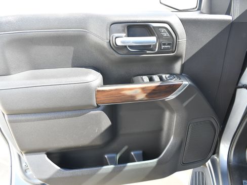 Used 2021 GMC Sierra 1500 SLT w/ X31 Off-Road Package image 14