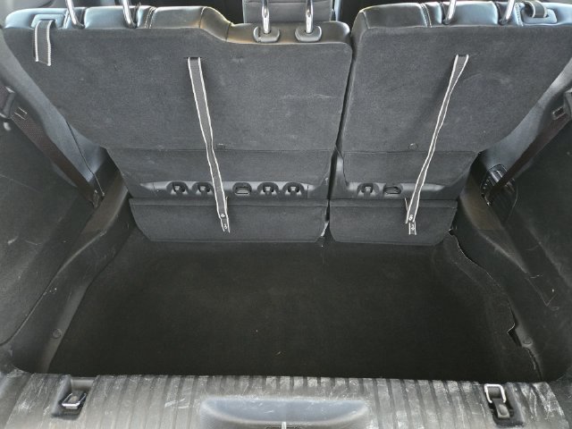 Certified 2025 Chrysler Pacifica Select FWD image 33