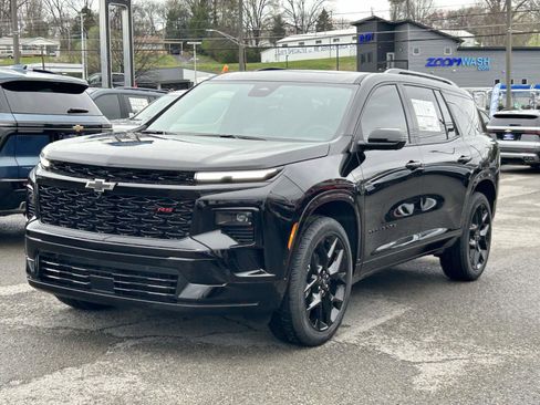 New 2026 Chevrolet Traverse RS w/ LPO, Floor Liner Package image 7