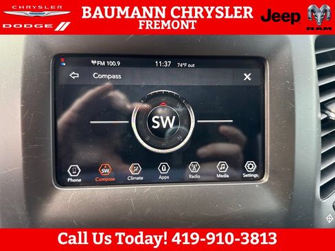Used 2019 Jeep Cherokee Latitude w/ Popular Appearance Group FWD image 19