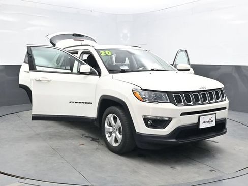 Used 2020 Jeep Compass Latitude w/ Popular Equipment Group AWD/4WD image 43