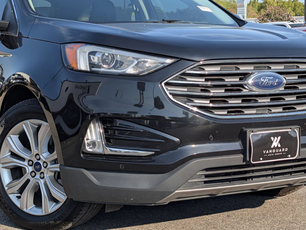 Used 2022 Ford Edge Titanium AWD/4WD image 9