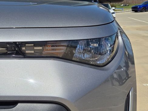 Used 2023 Kia Soul LX w/ Option Group 015 FWD image 30
