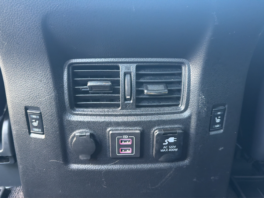 Used 2021 Nissan Titan PRO-4X w/ Pro-4x Convenience Package AWD/4WD image 38