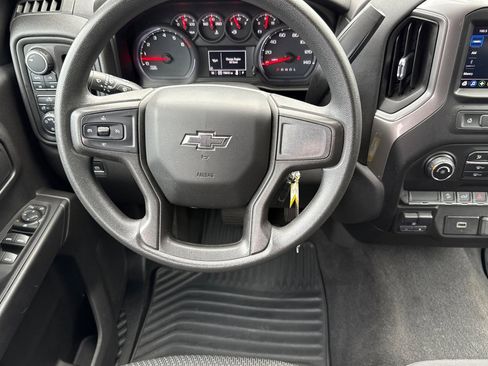 Used 2019 Chevrolet Silverado 1500 Custom Trail Boss w/ Custom Convenience Package image 17