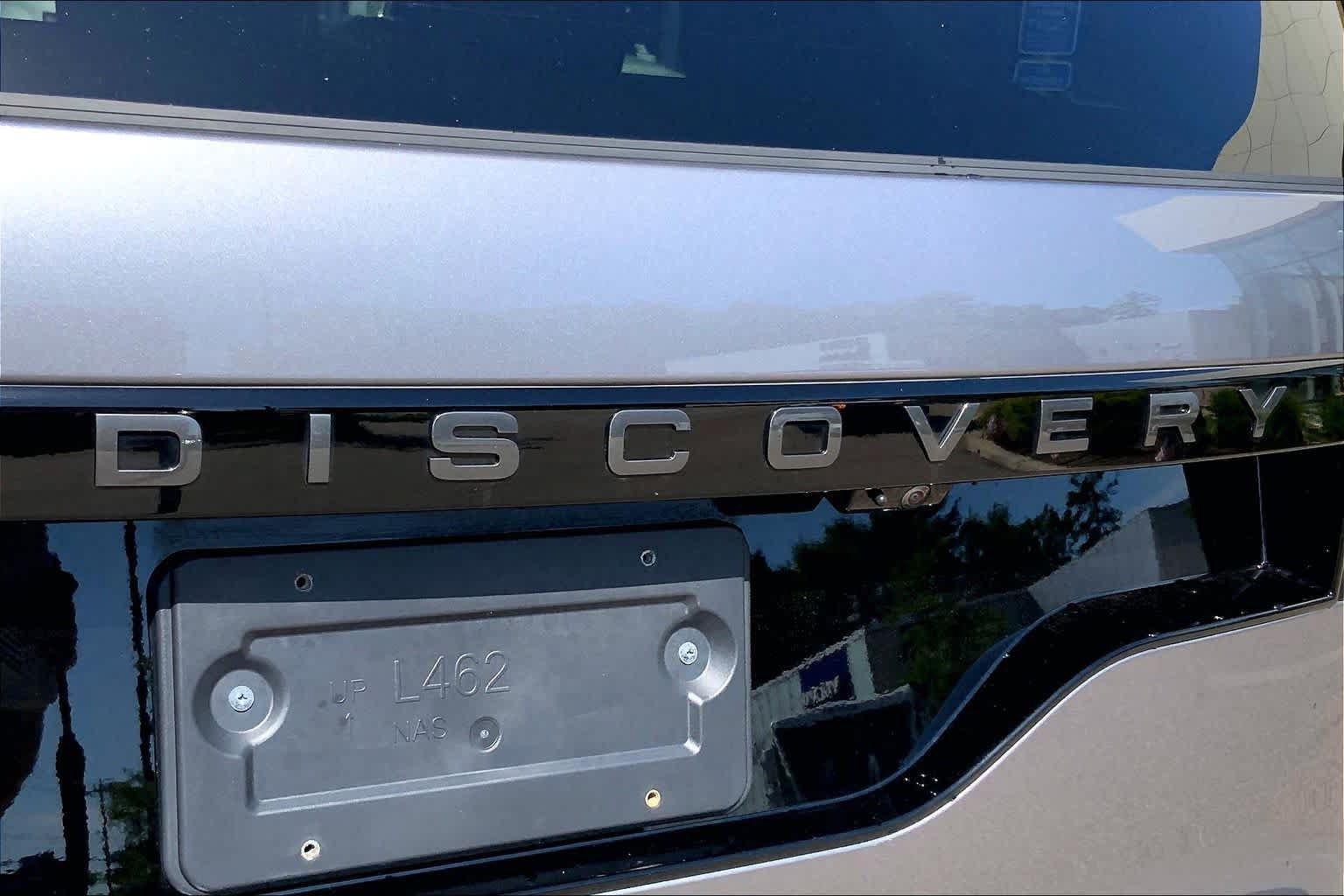 Used 2025 Land Rover Discovery Dynamic SE AWD/4WD image 57