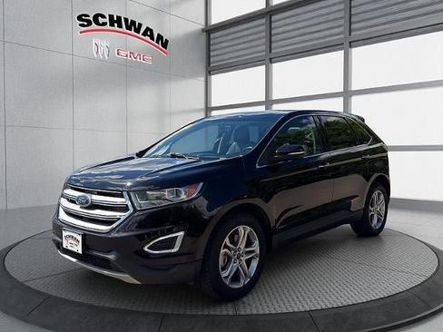 Used 2018 Ford Edge Titanium w/ Equipment Group 301A AWD/4WD image 8