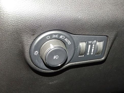 Used 2022 Jeep Compass Latitude image 18