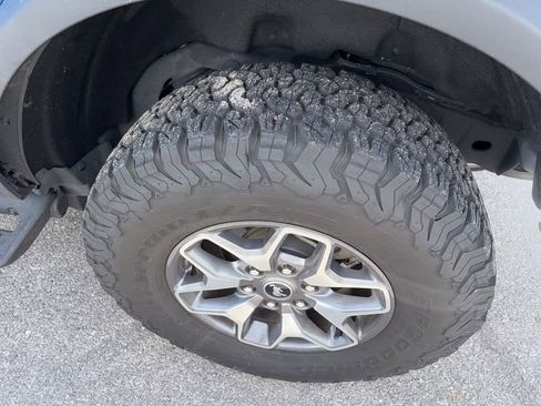 Used 2024 Ford Bronco Badlands AWD/4WD image 12