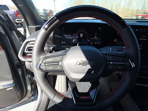 New 2026 Chevrolet Traverse RS image 17