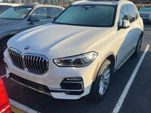 Used 2020 BMW X5 sDrive40i w/ Executive Package image 2