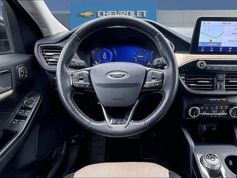 Used 2022 Ford Escape Titanium w/ Titanium Elite Package AWD/4WD image 8