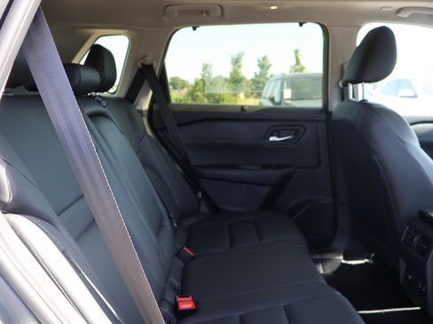 Used 2025 Nissan Rogue SL w/ Tech Package AWD/4WD image 12