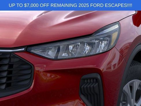 New 2025 Ford Escape Active w/ Cold Weather Package AWD/4WD image 18