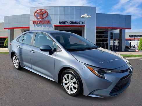 Used 2024 Toyota Corolla LE image 1