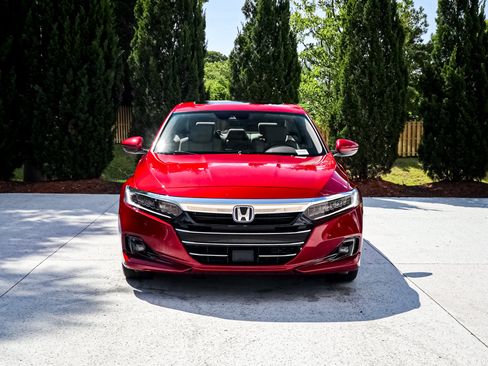Used 2022 Honda Accord EX-L image 3
