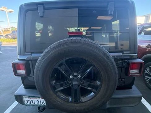 Used 2023 Jeep Wrangler Unlimited Sport AWD/4WD image 4
