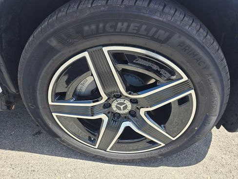 Certified 2026 Mercedes-Benz GLC 300 4MATIC image 9