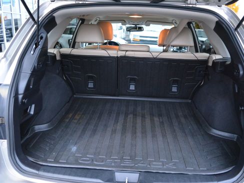Used 2016 Subaru Outback 2.5i Limited image 14