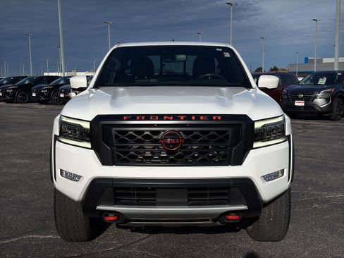 Certified 2022 Nissan Frontier PRO-4X w/ Pro-4X Premium Package image 3