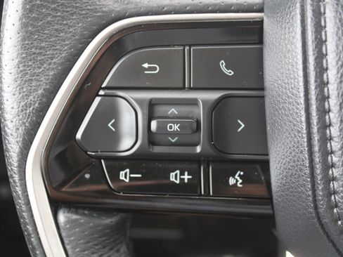 Used 2022 Toyota Tundra SR5 image 9