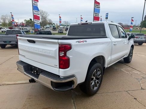 Used 2023 Chevrolet Silverado 1500 LT AWD/4WD image 5
