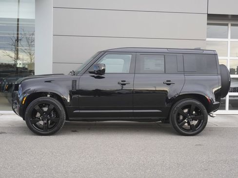 New 2026 Land Rover Defender 110 V8 image 8