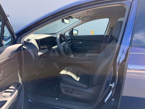 Used 2025 Nissan Murano SV image 13